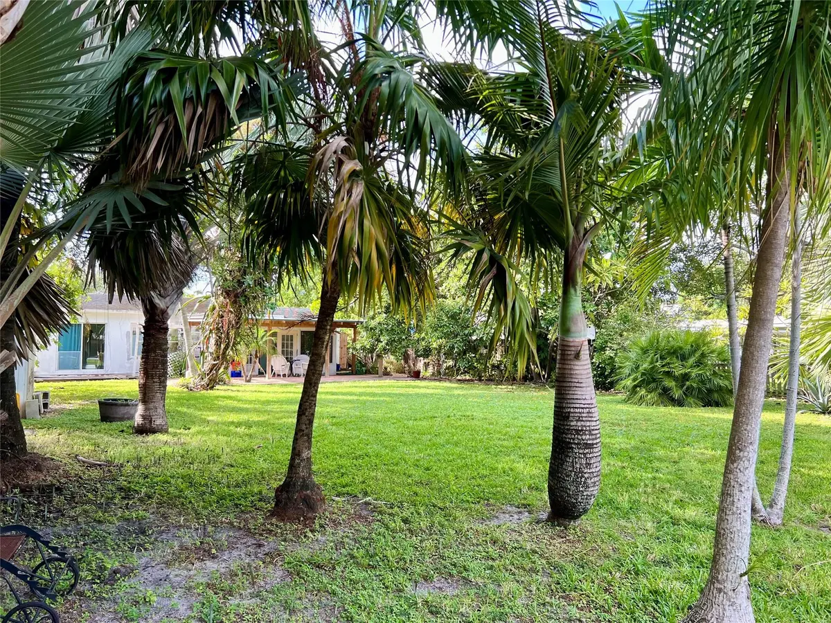 Photo 8 at 808 SW 8th Terrace, Fort Lauderdale