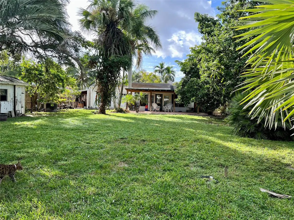 Photo 7 at 808 SW 8th Terrace, Fort Lauderdale