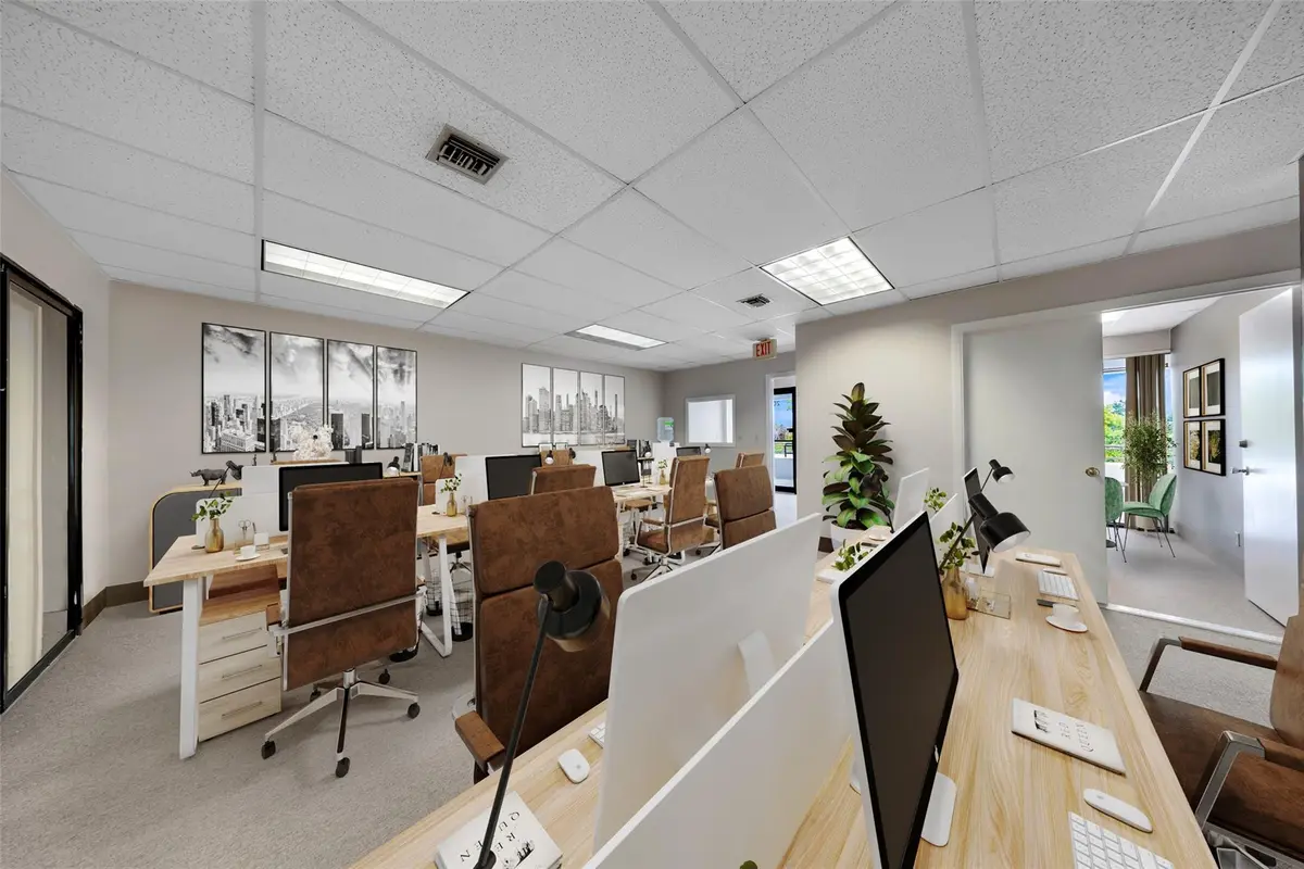 Call Center VS at 2001 W Cypress Creek Road, Fort Lauderdale