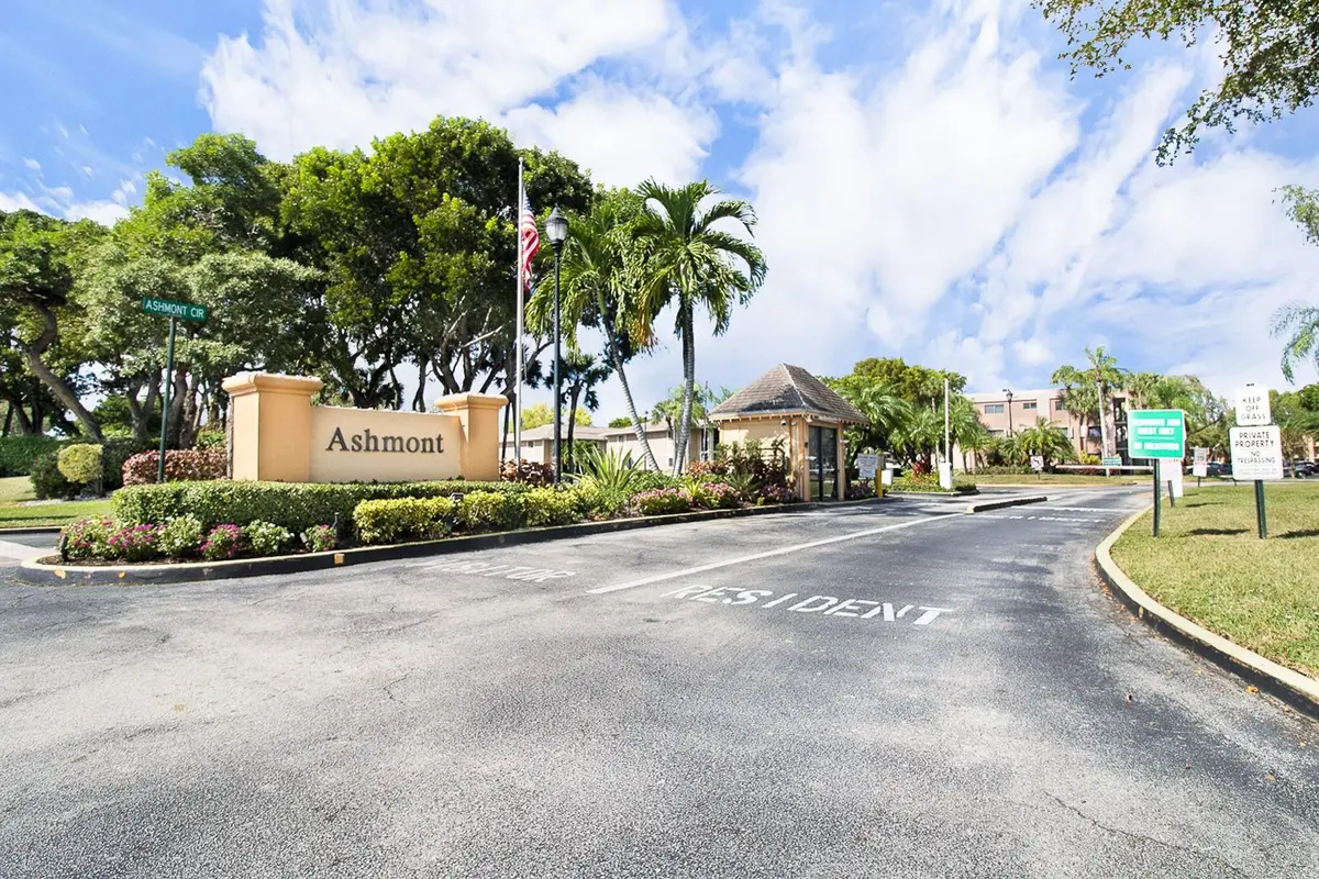 Photo 1 at 7194 Ashmont Circle 112, Fort Lauderdale