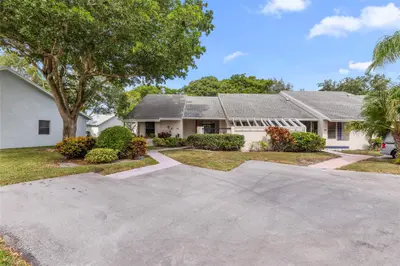 10971 Lake Front Place 10971, Boca Raton – sold