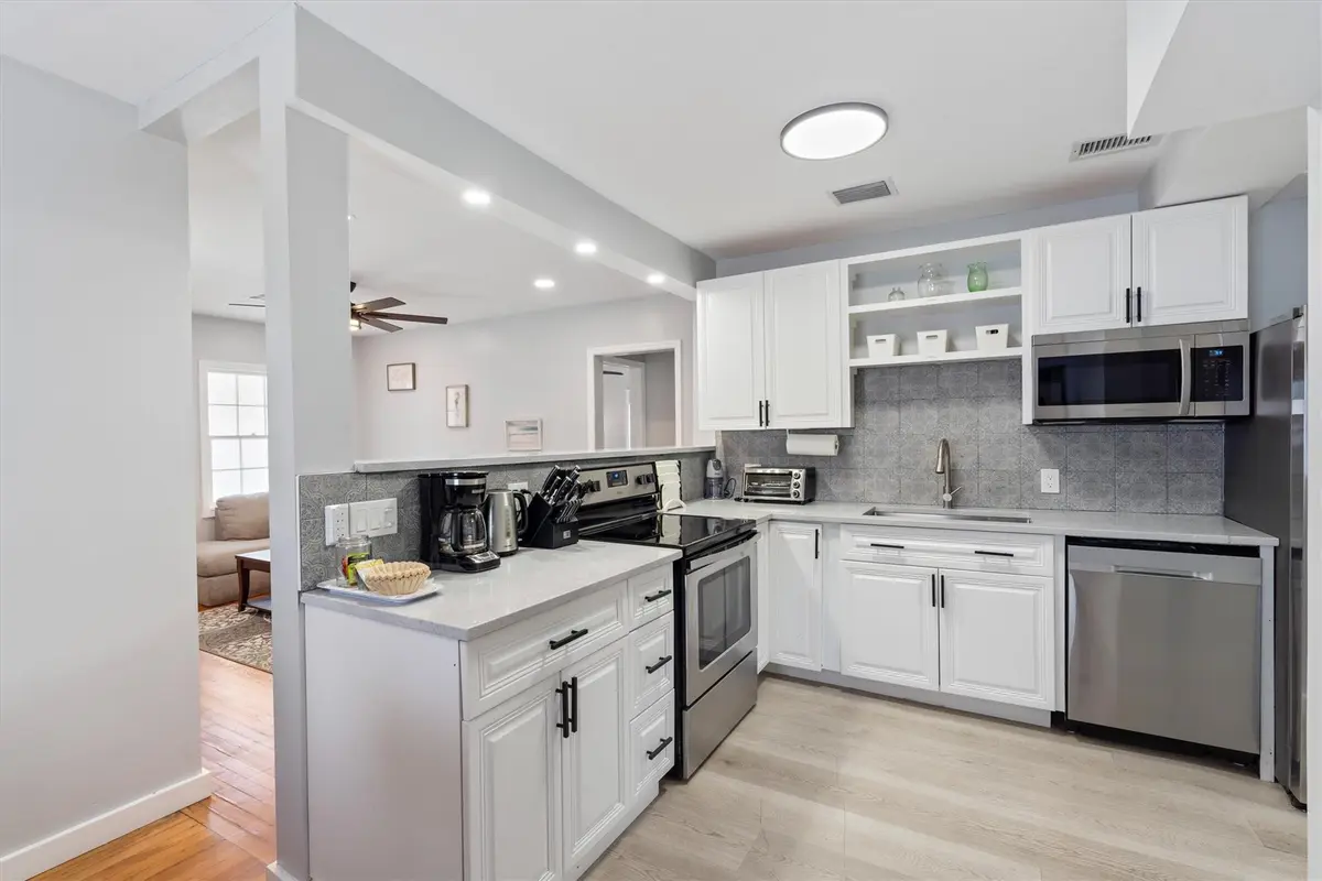 Photo 3 at 508 SW 11th Street, Fort Lauderdale