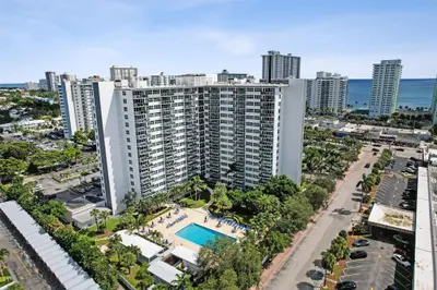 3333 NE 34th Street 811, Fort Lauderdale – sold