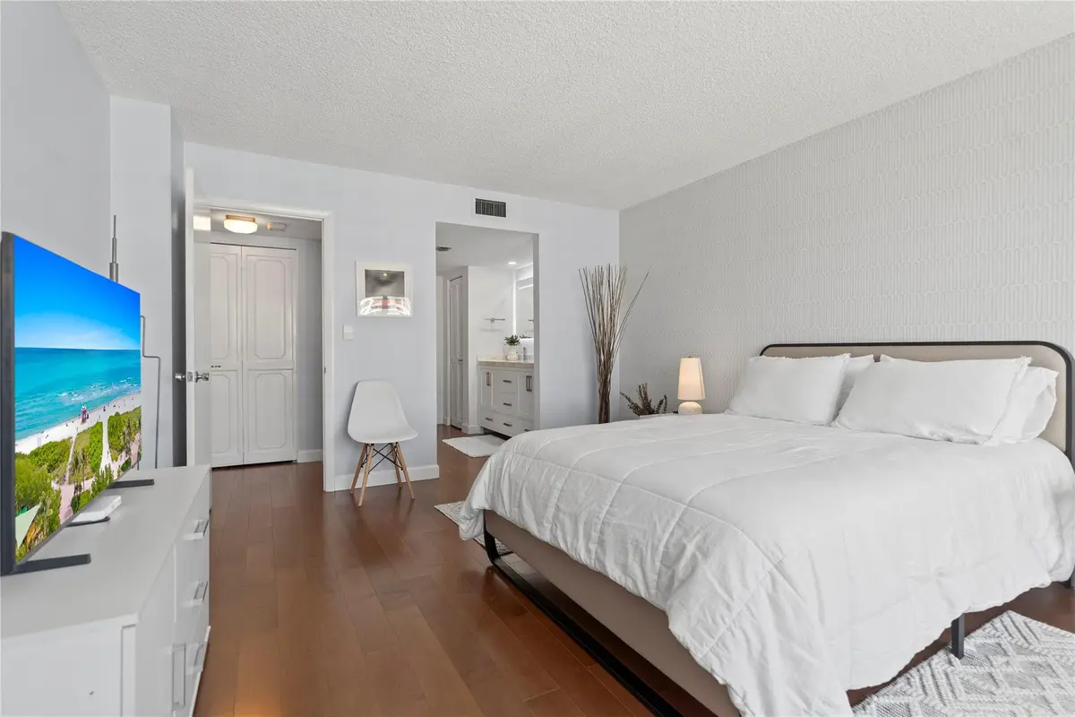 Photo 4 at 3500 Galt Ocean Drive 1616, Fort Lauderdale