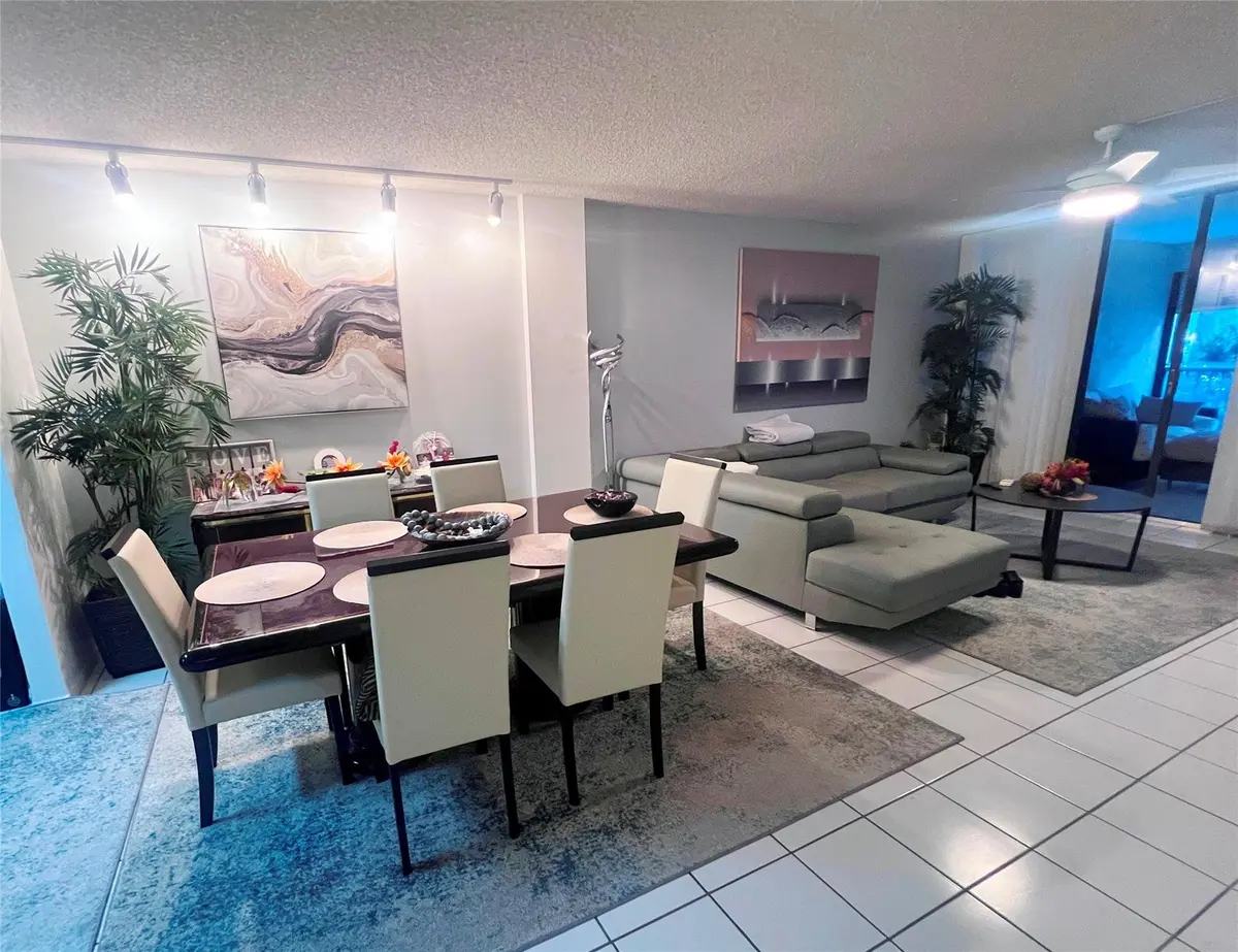 Photo 8 at 2802 N 46th Avenue 321b, Hollywood