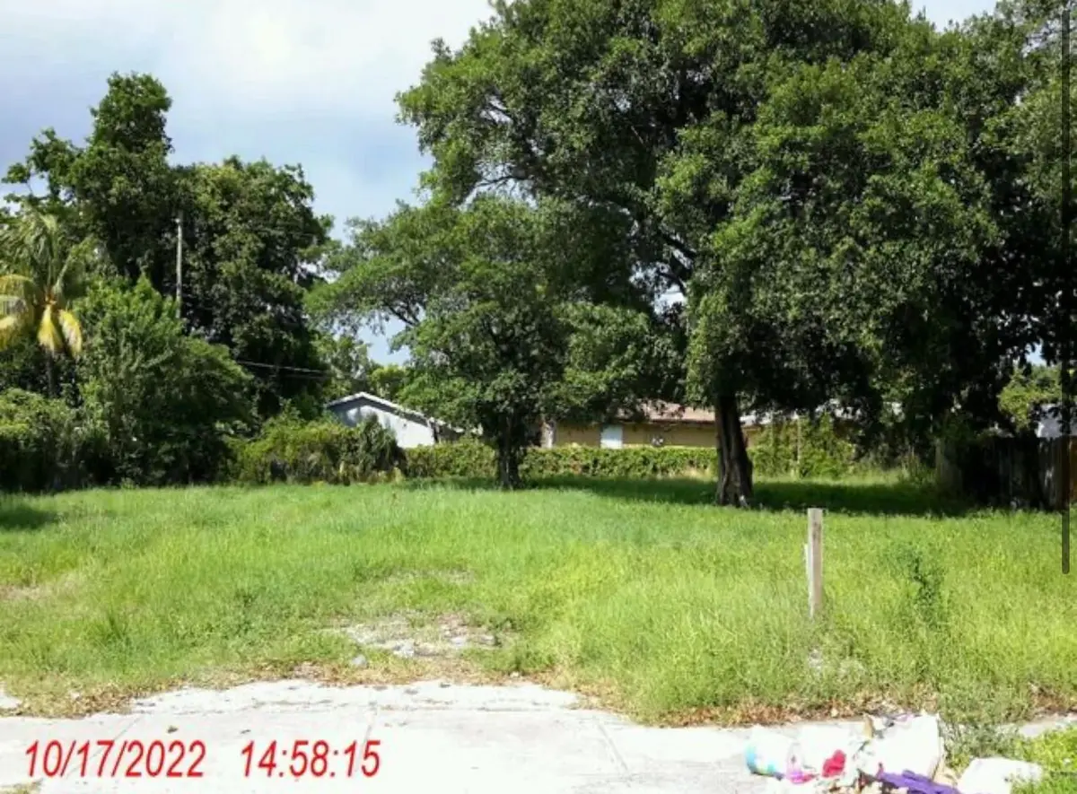 Photo 1 at 237 NW 11th Street, Pompano Beach