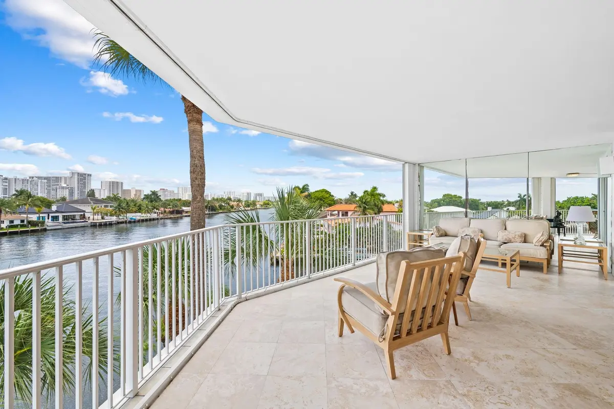 Photo 6 at 3100 NE 47th Court 303, Fort Lauderdale