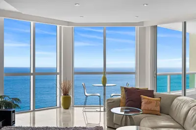 101 S Fort Lauderdale Beach Boulevard 1702, Fort Lauderdale – sold