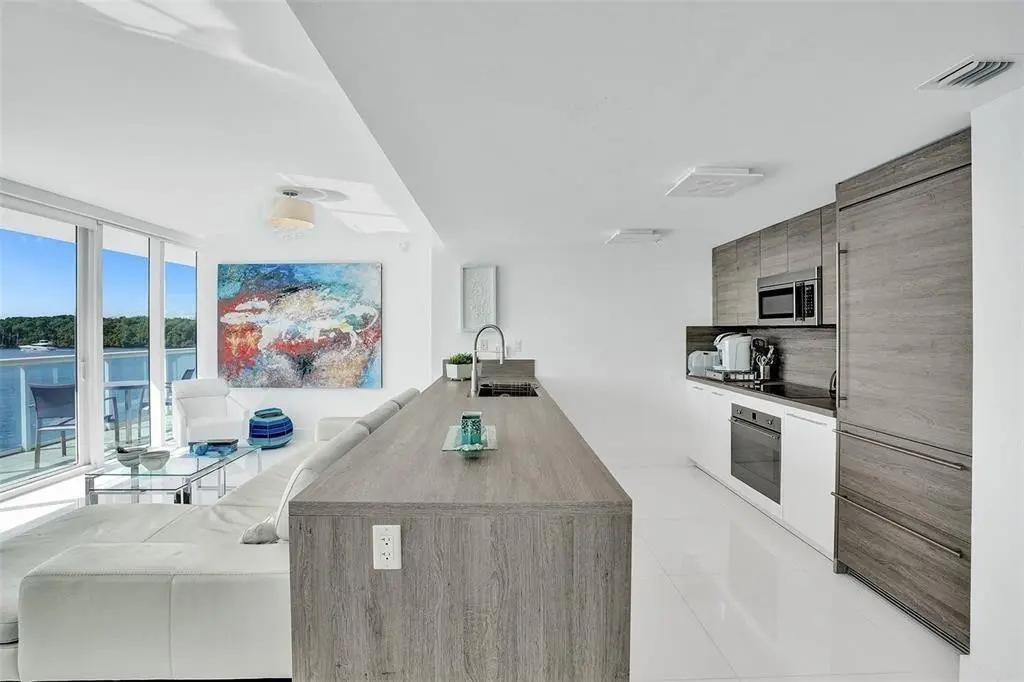 Photo 3 at 400 Sunny Isles Boulevard 319, Sunny Isles Beach
