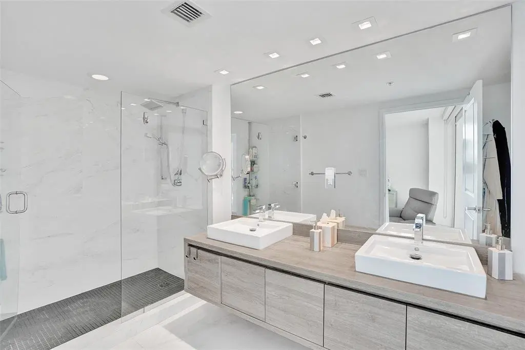 Photo 7 at 400 Sunny Isles Boulevard 319, Sunny Isles Beach