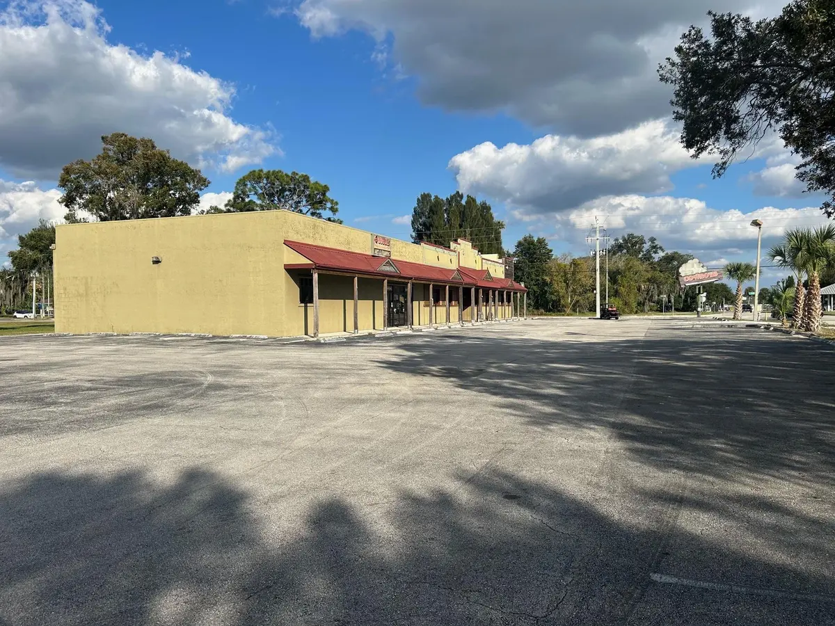 Photo 5 at 102 SW 14th Street, Okeechobee