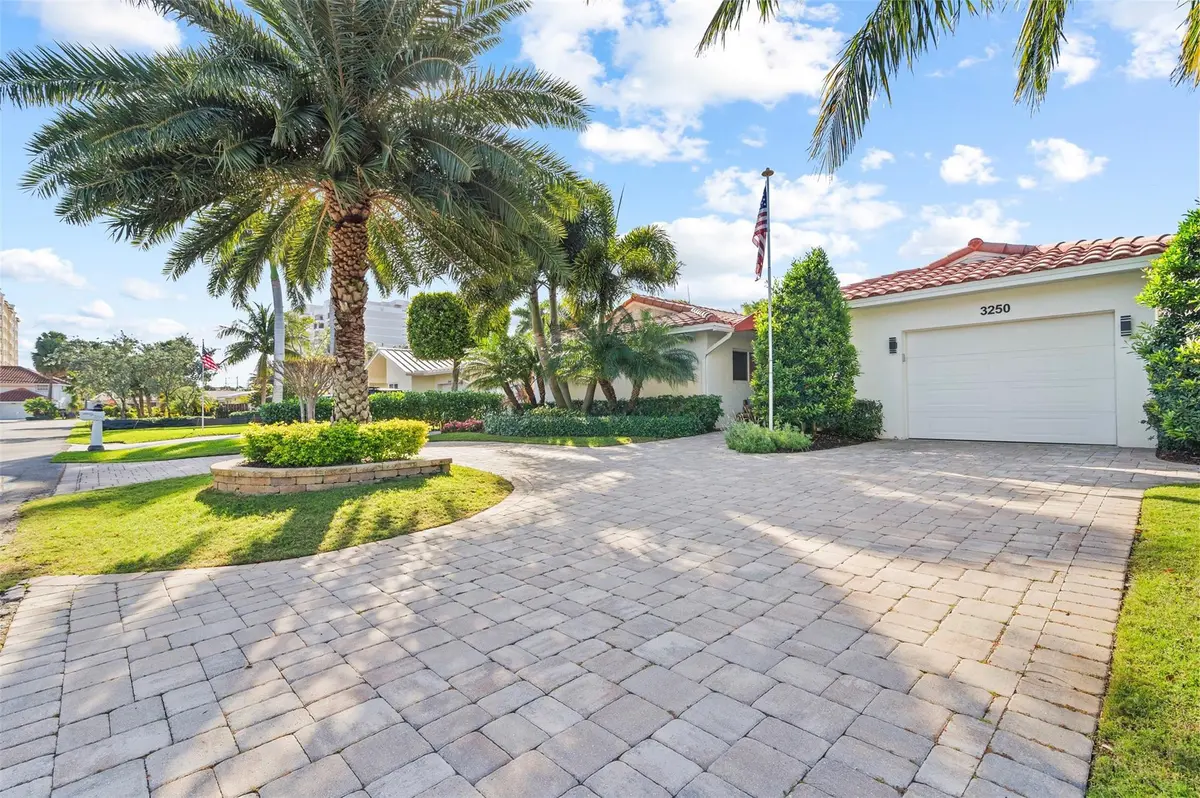 Photo 3 at 3250 Spanish River Drive, Pompano Beach