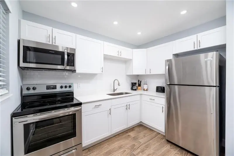 Photo 9 at 628 SW 14th Terrace, Fort Lauderdale