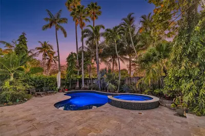 1600 NE 16th Street, Fort Lauderdale – sold