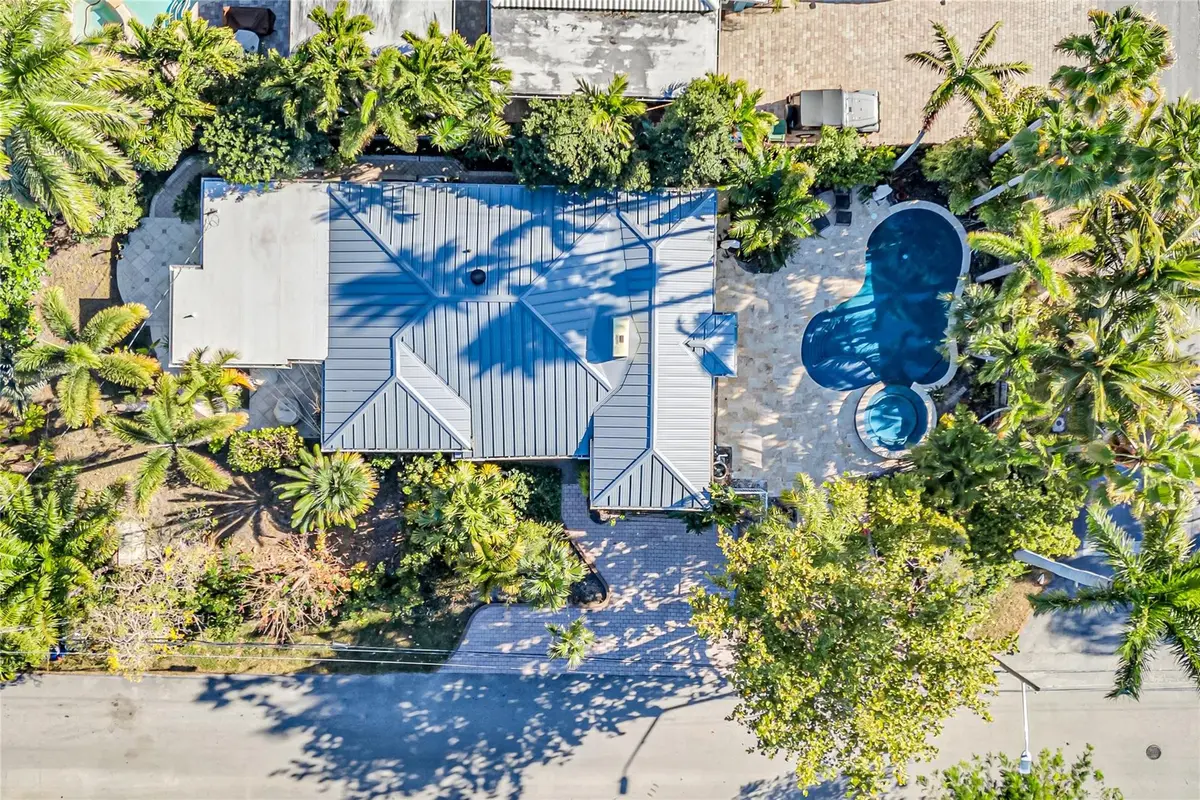 Photo 4 at 1600 NE 16th Street, Fort Lauderdale