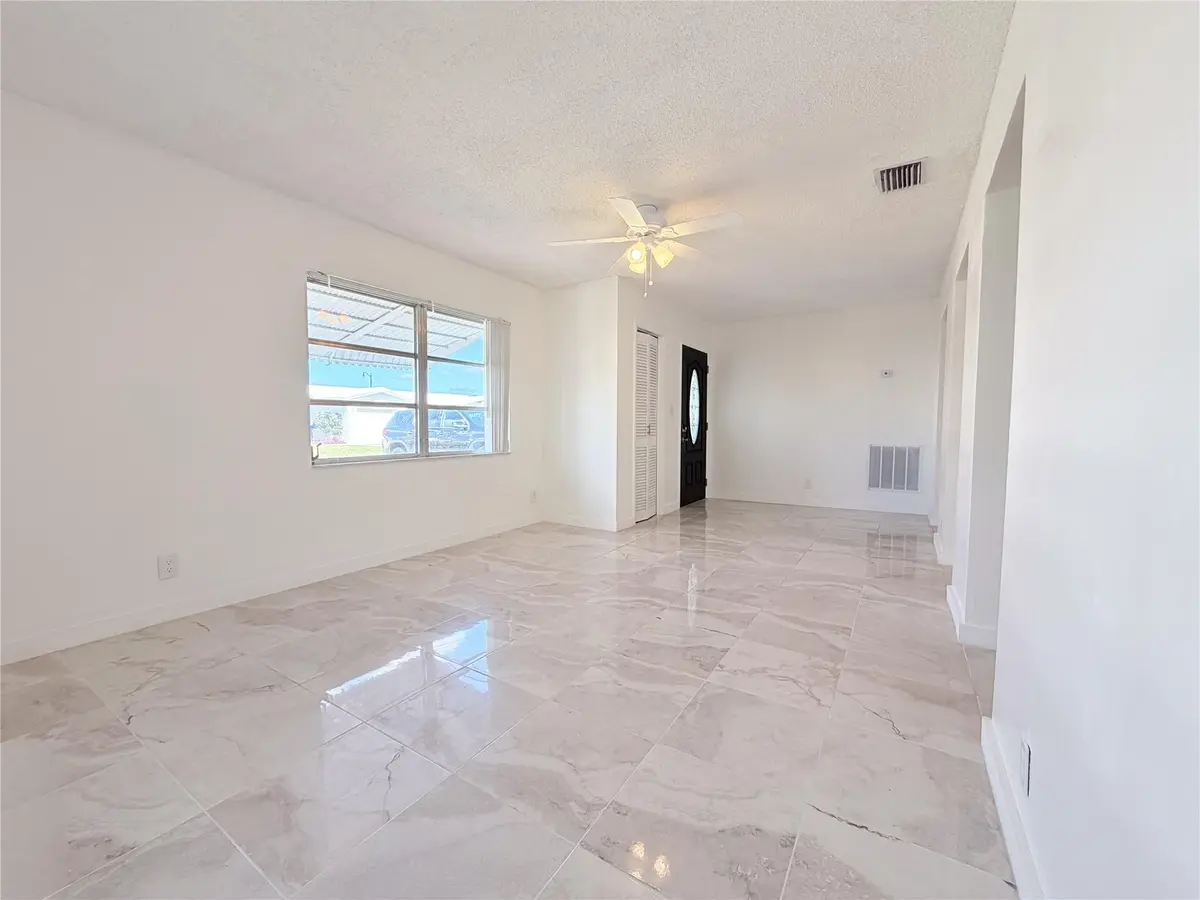 Photo 5 at 340 NW 25th Court, Pompano Beach