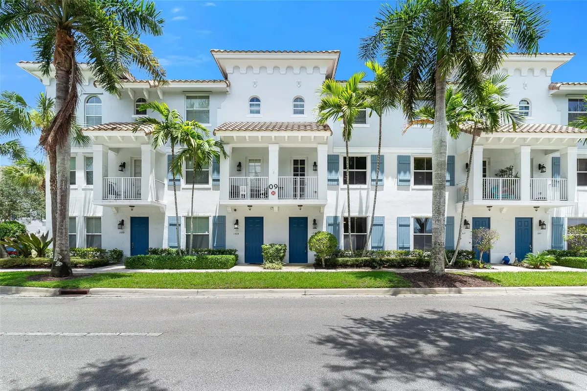 Photo 1 at 1323 Via De Pepi, Boynton Beach