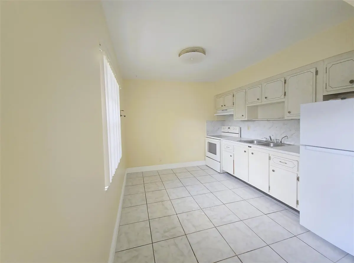 Photo 3 at 3980 NW 30th Terrace, Lauderdale Lakes