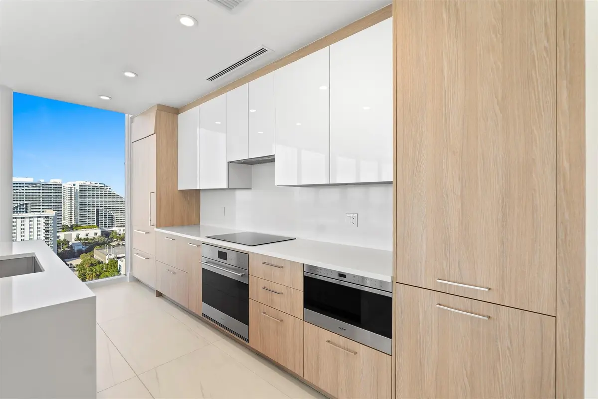 Photo 8 at 153 N Seabreeze Boulevard 1704s, Fort Lauderdale
