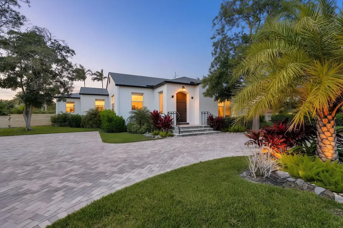 Photo 4 at 4015 Washington Road, West Palm Beach