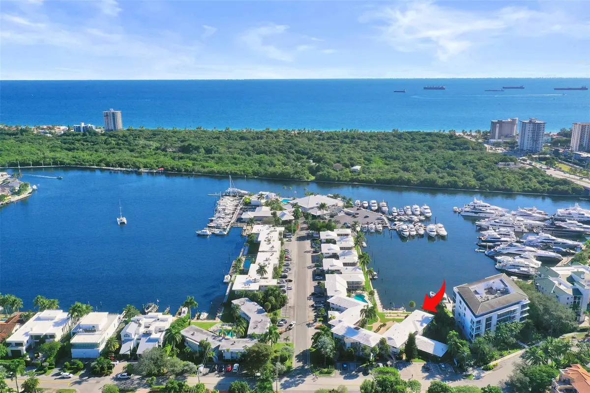Photo 3 at 1124 Seminole Drive 1 C&D, Fort Lauderdale