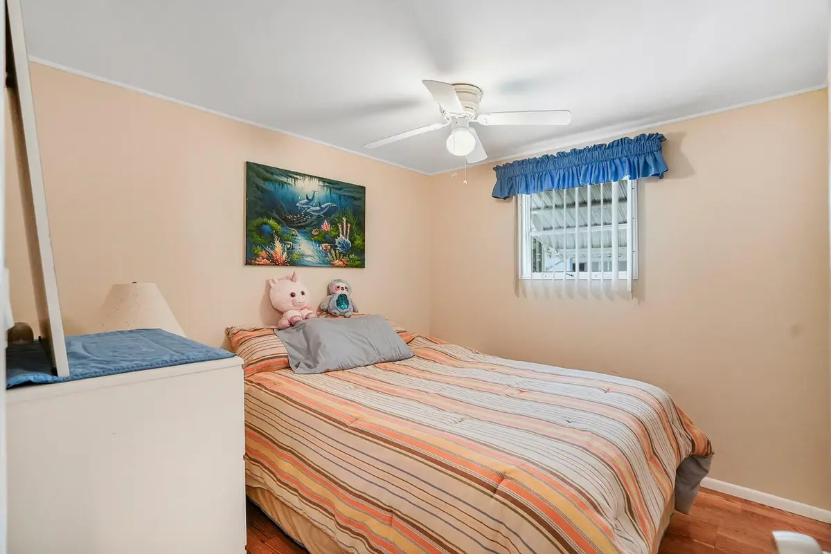 Photo 7 at 2001 SW 84th Avenue, Davie