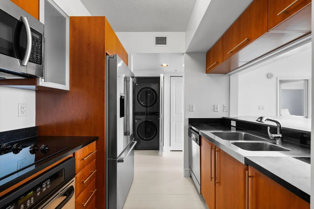 Photo 7 at 610 W Las Olas Boulevard 1621, Fort Lauderdale