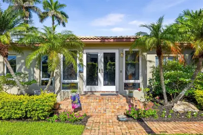 359 Poinciana Drive, Fort Lauderdale – Single Family Residence for sale