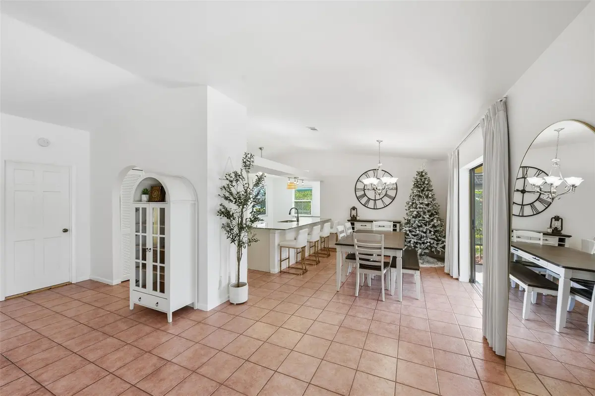 Photo 6 at 2360 SE Bordeaux Court, Port St. Lucie
