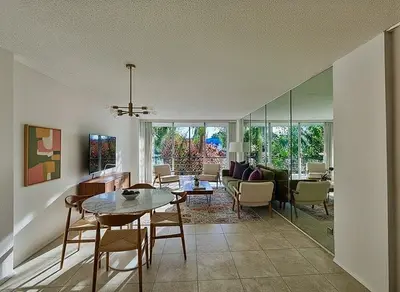 118 Royal Park Drive Unit 2e, Oakland Park – sold