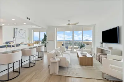 411 N New River Drive 2805, Fort Lauderdale – sold