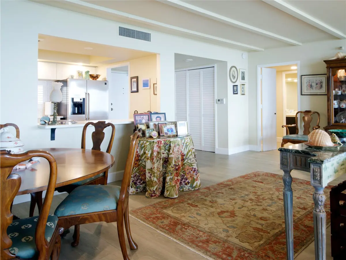 Photo 7 at 2480 Presidential Way 1703, West Palm Beach