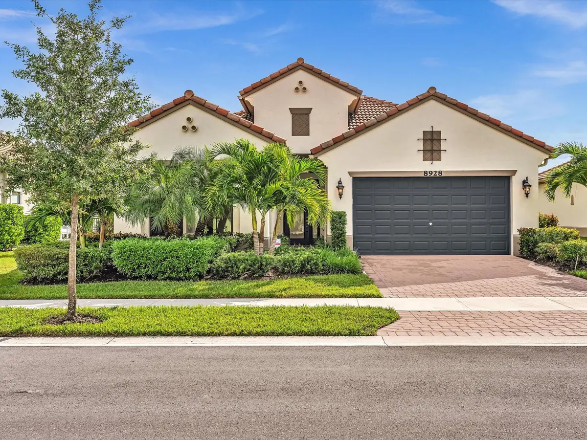 Photo 2 at 8928 Bastille Circle, Parkland