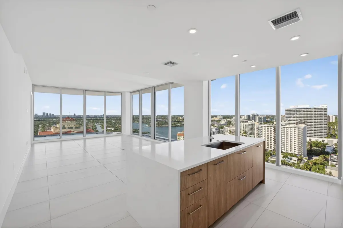 Photo 4 at 151 N Seabreeze Boulevard 1803-E, Fort Lauderdale
