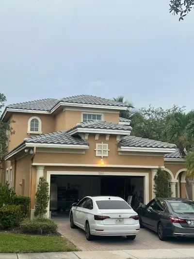 7233 NW 116th Way, Parkland – sold