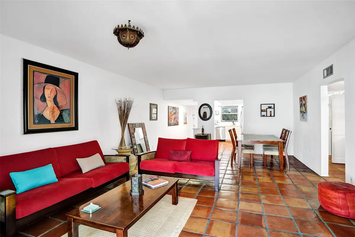 Photo 8 at 1212 SE 2nd Court 201, Fort Lauderdale