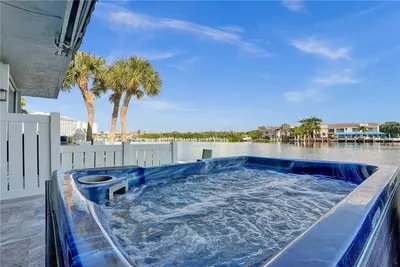 876 Jeffery Street, Boca Raton – sold
