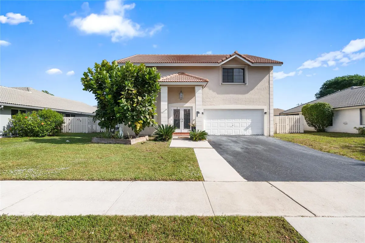 Photo 1 at 520 Sumter Avenue, Davie