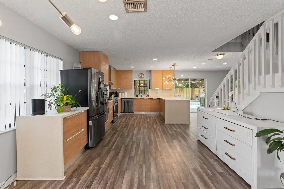 Photo 6 at 520 Sumter Avenue, Davie