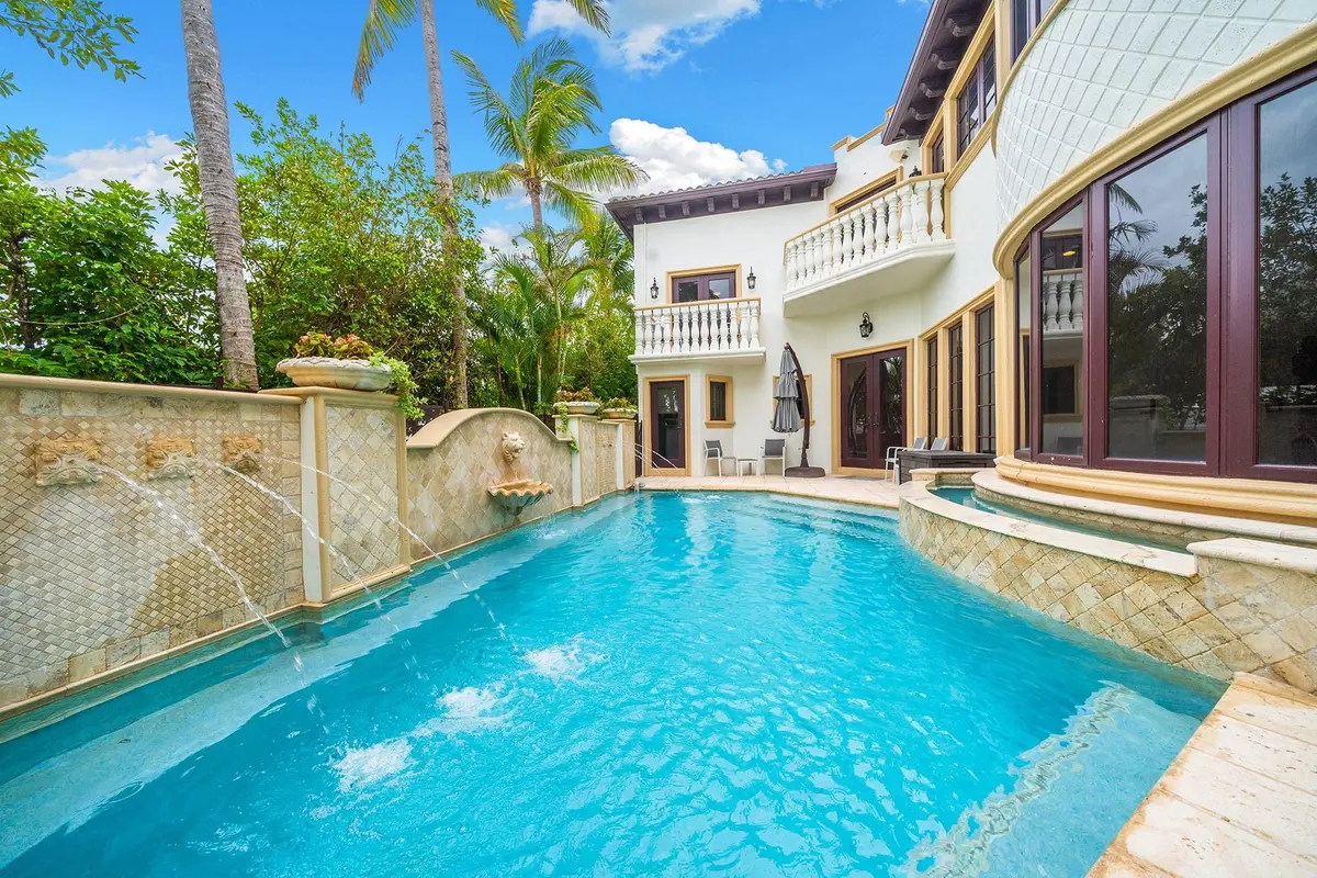 Photo 5 at 2760 N Atlantic Boulevard, Fort Lauderdale