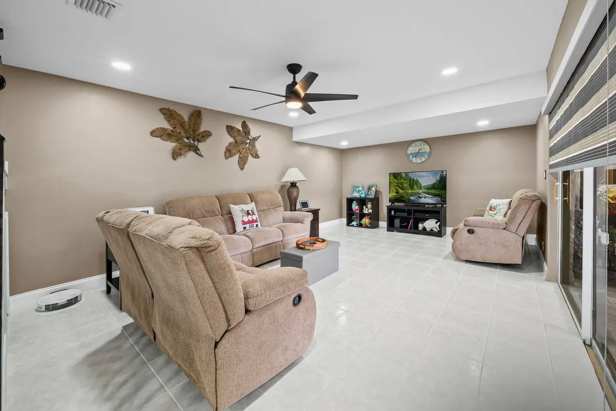 Photo 3 at 747 NW 30th Avenue D, Delray Beach