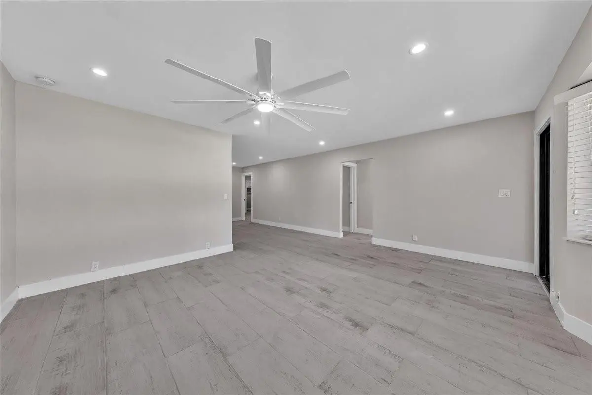 Photo 6 at 1004 Johnson Street, Hollywood