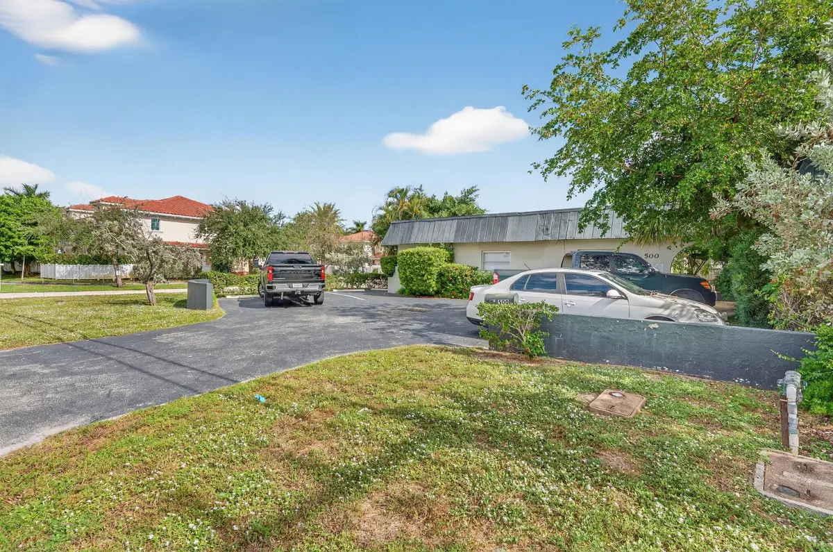 Photo 8 at 500 SE 23rd Avenue, Pompano Beach
