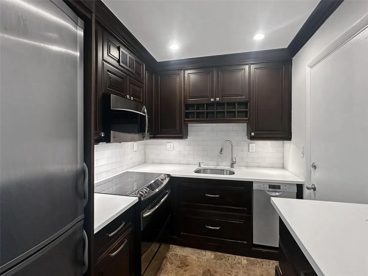 Photo 7 at 2970 NE 16th Avenue 102b, Oakland Park