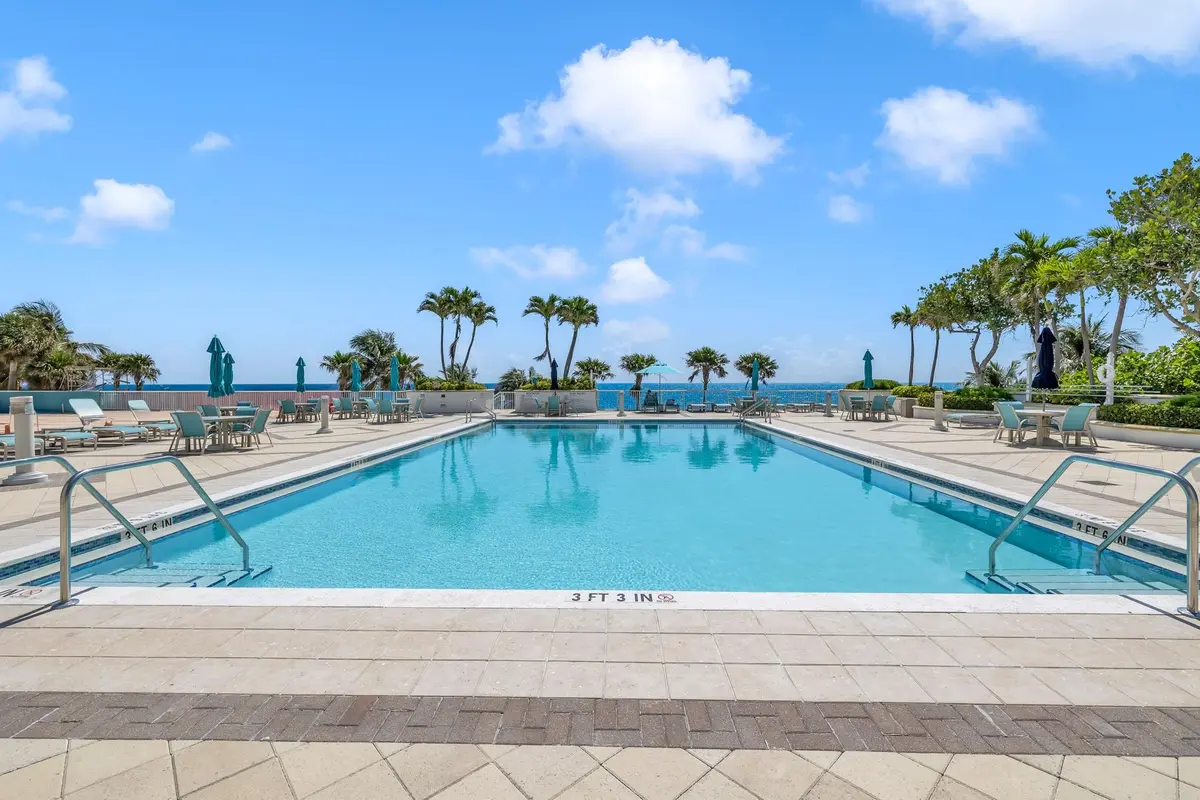 Photo 5 at 1620 S Ocean Boulevard 5m, Lauderdale-By-The-Sea
