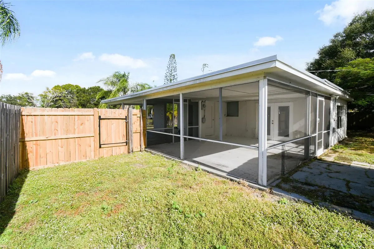 Photo 4 at 140 SE Serenata Court, Port St. Lucie