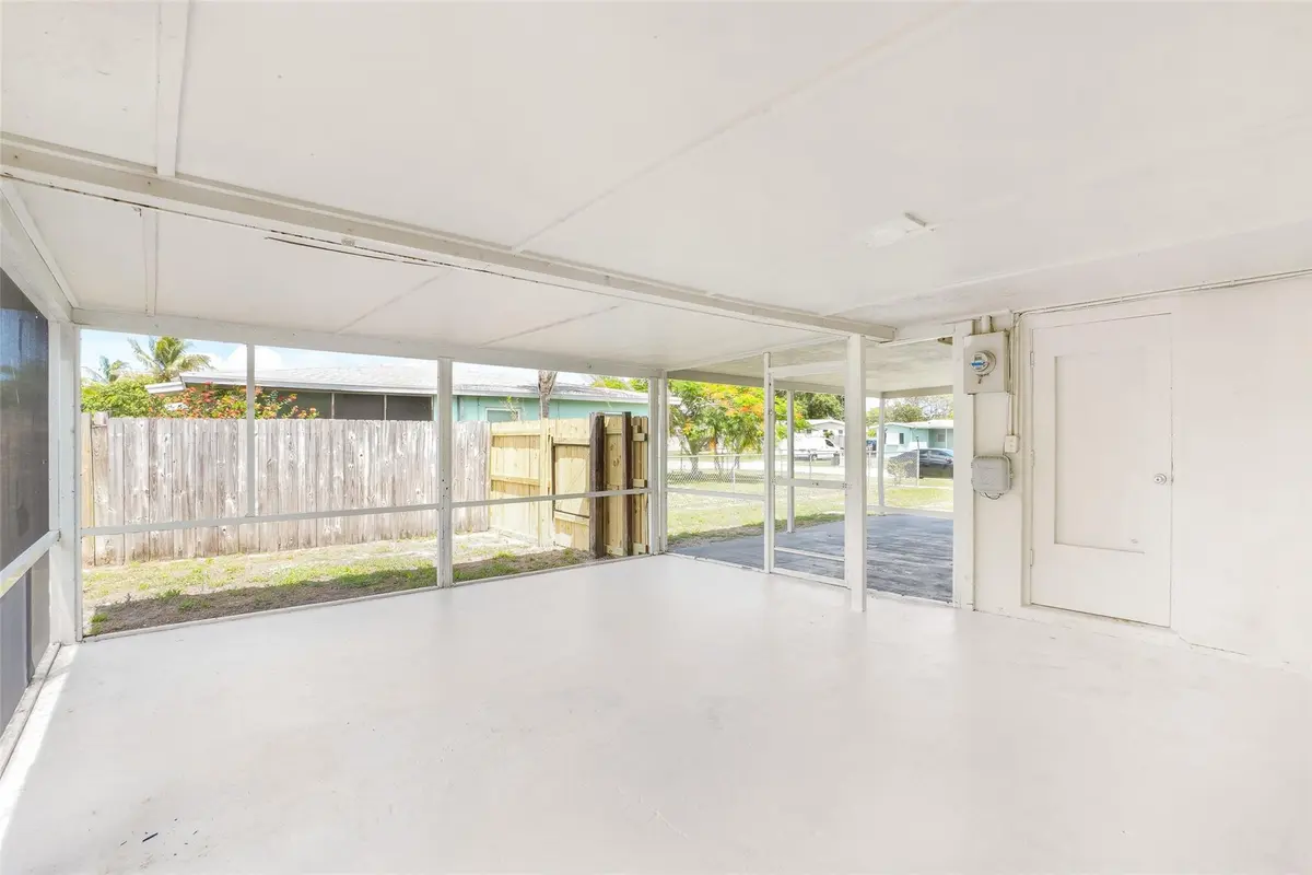 Photo 5 at 140 SE Serenata Court, Port St. Lucie