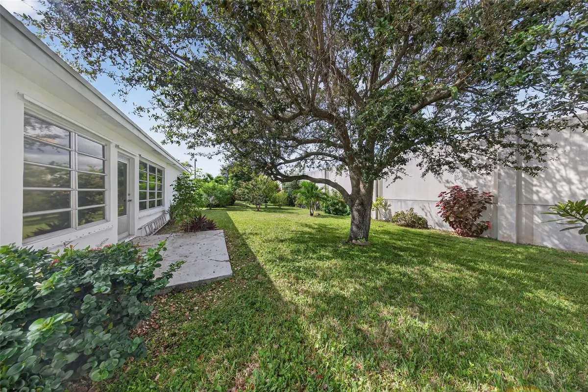 Photo 7 at 2711 NW 4th Avenue, Pompano Beach