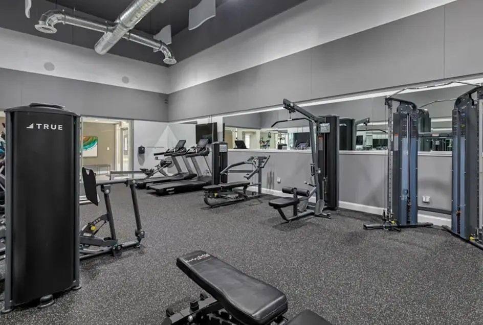 Photo 6 at 800 The Pointe Drive, West Palm Beach