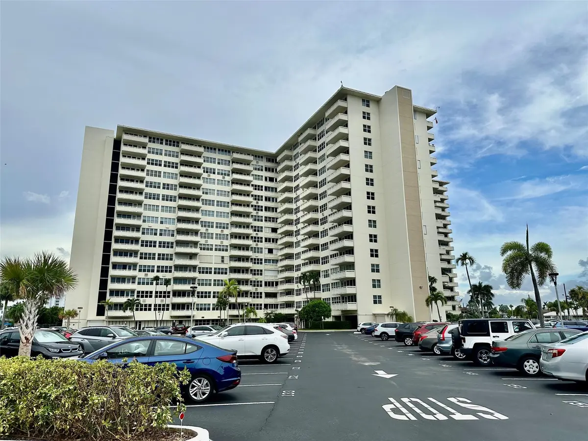 Photo 6 at 3200 NE 36th Street 1412A, Fort Lauderdale
